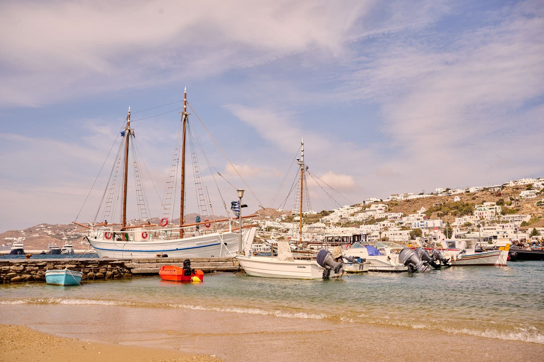 The old port and its wooden caïques